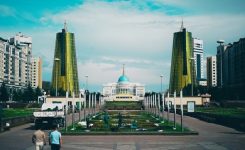 カザフスタンの首都ヌルスルタンの記事のアイキャッチ