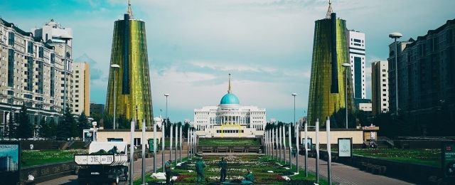 カザフスタンの首都ヌルスルタンの記事のアイキャッチ