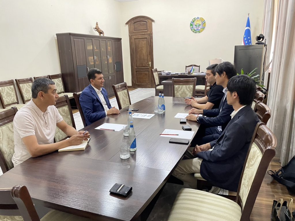 ウズベキスタンのサマルカンド市長とウズベキスタンからの特定技能の人材の送り出しに関する打ち合わせ